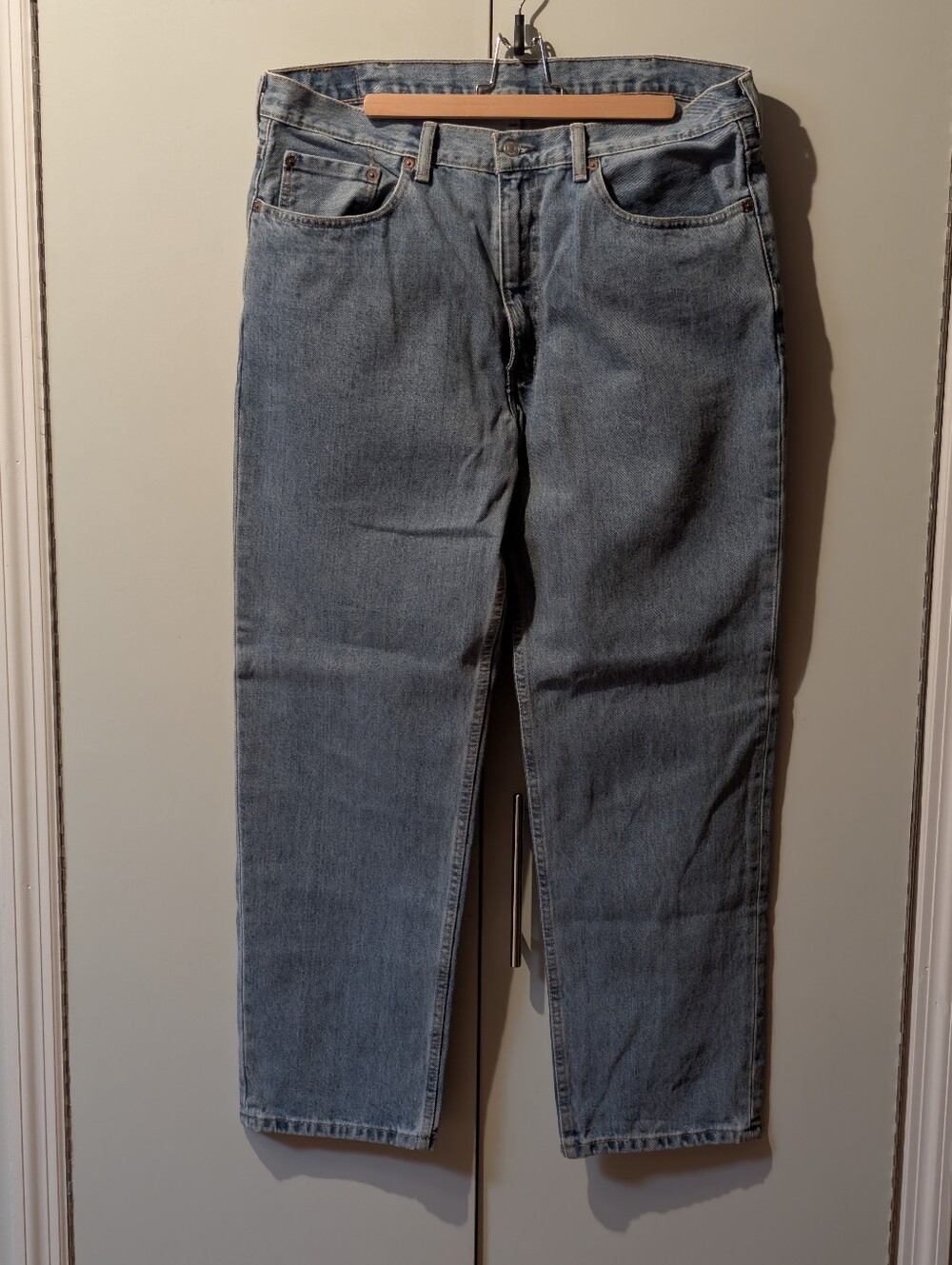 Levi’s 550 Men’s Relaxed Fit Jeans Light Stonewash 38x32